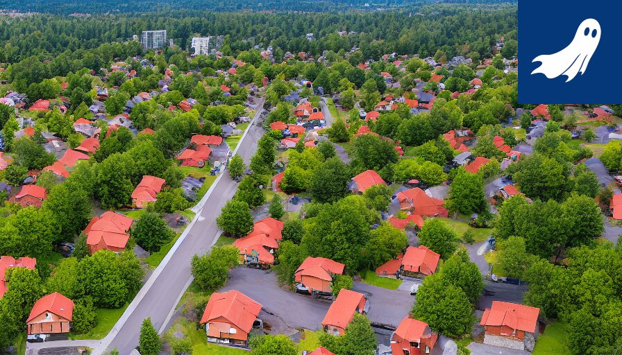 Huutijärven idylli on vain illuusio, jonka yllä leijuu Pormestari Nurmisen varjo ja Ilves-fanatismia.