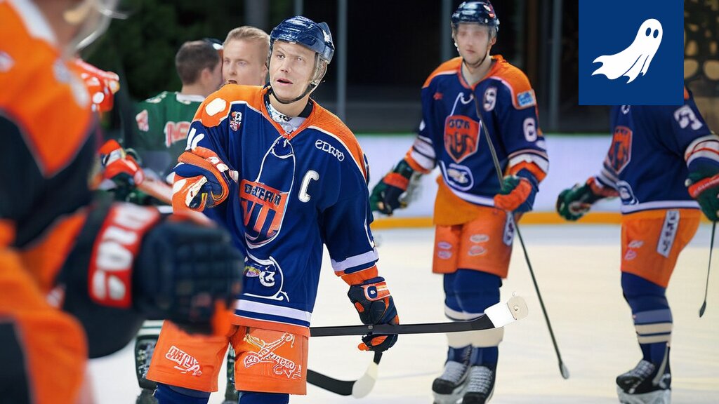 Jonathan Anderssonin siluetti jääkiekkoareenalla, symboloiden hänen siirtoaan Tapparasta Kalmariin.
