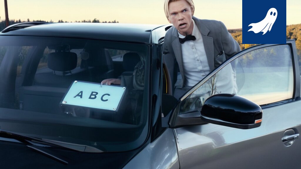 Kuva Toyota-autosta, joka on maalattu kirkkailla väreillä osana uutta mainoskampanjaa.