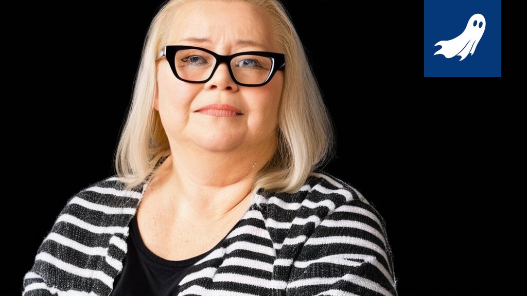 Sarjakuvamainen kuva Tampereen kaupungintalosta, jonka edessä ihmiset jonottavat vanhojen tavaroidensa kanssa.