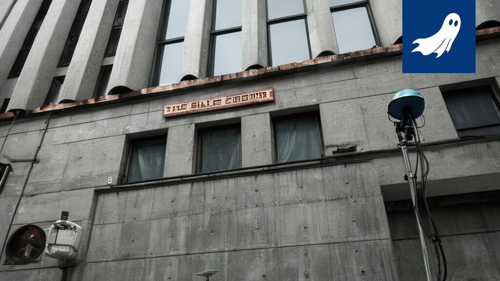 Sarjakuvamainen kuva Tampereen kaupungista, jonka yllä leijuu ufo ja jätevesiputket johtavat yksityisiin uima-altaisiin.